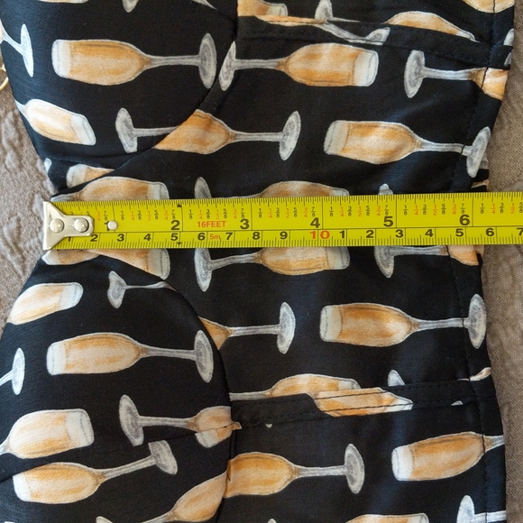 Rabbit Rose Crop Top Size XS - Picture 9 of 10